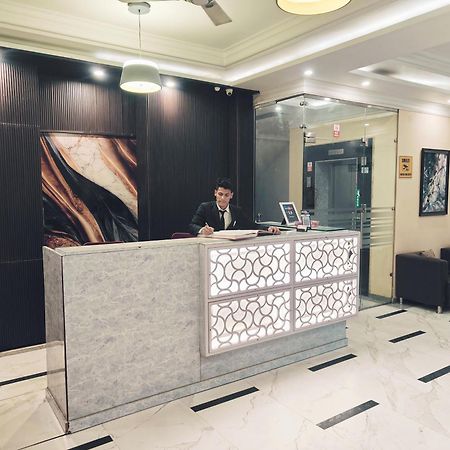 Hotel Almora Sky Near By Delhi International Airport With - Free Airport Pickup And Drop New Delhi Exteriör bild