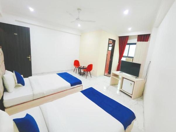 Hotel Almora Sky Near By Delhi International Airport With - Free Airport Pickup And Drop New Delhi Exteriör bild