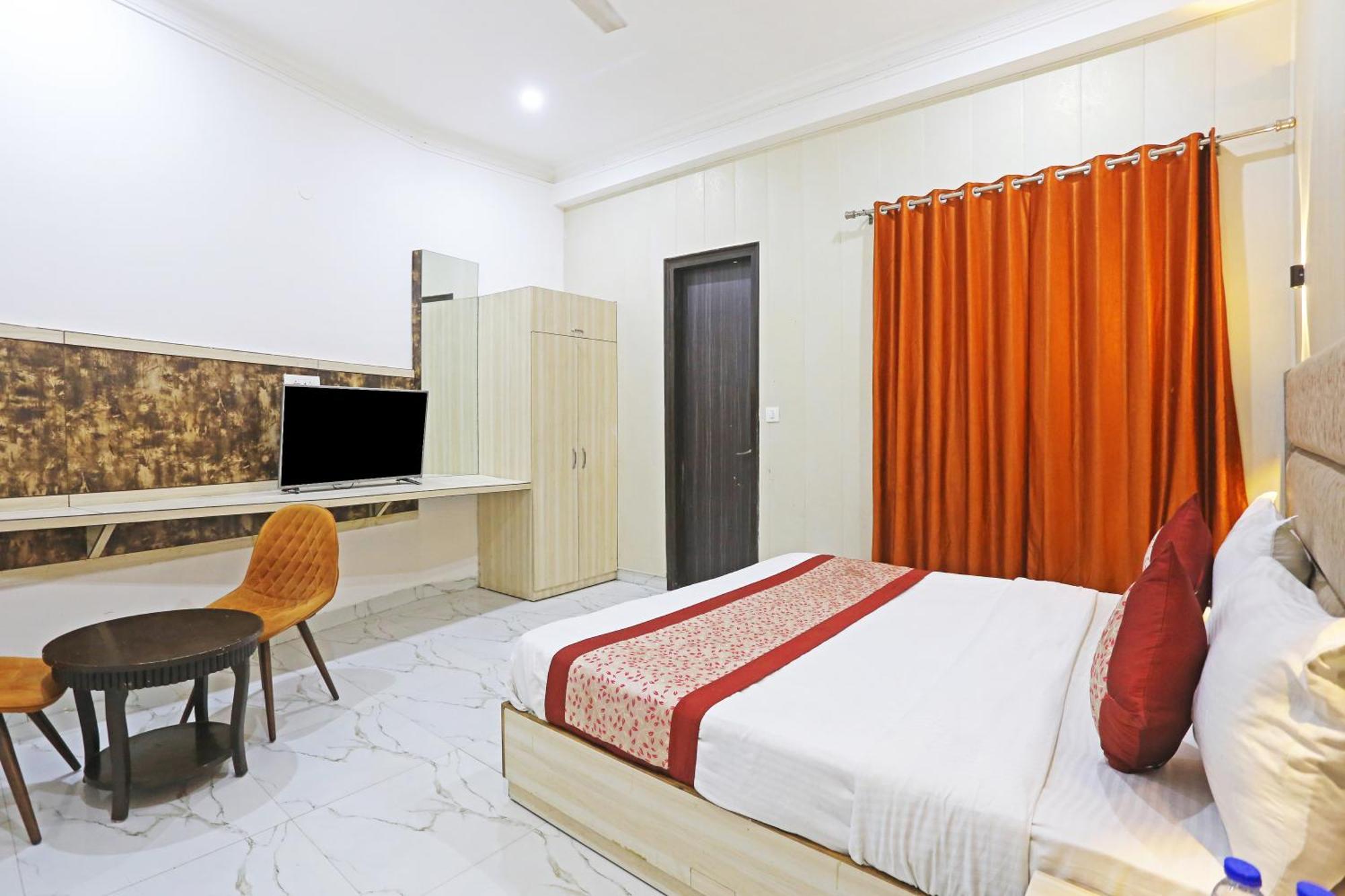 Hotel Almora Sky Near By Delhi International Airport With - Free Airport Pickup And Drop New Delhi Exteriör bild