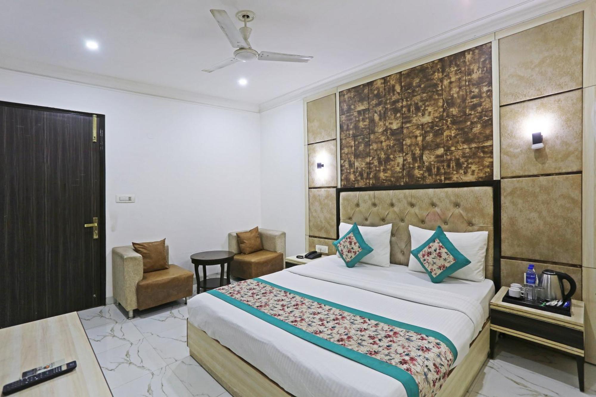 Hotel Almora Sky Near By Delhi International Airport With - Free Airport Pickup And Drop New Delhi Exteriör bild